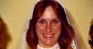 Roxanne Starnes's Instagram, Twitter & Facebook