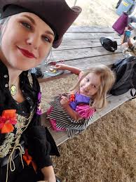 Is it orange or yellow ribbon for trinket training?