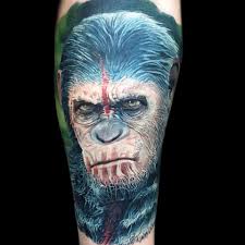 I just got back from seeing war for the planet of the apes, and, oh my god i am happy to have witness the greatest modern trilogy of films in cinemas in recent years. Caesar Planet Of The Apes Tattoo Realistic Color Planet Of The Apes Animal Tattoos Colour Tattoo