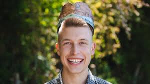 NEWYDDION** Cyhoeddi Owain Williams yn Brif Lenor Eisteddfod yr Urdd Sir  Gaerfyrddin