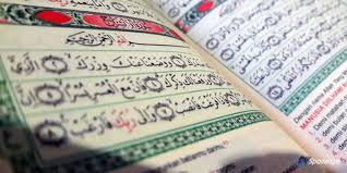 Surah al insyirah artinya kelapangan dan termasuk golongan surah makkiyah karena diturunkan di kota makkah. Al Quran Surat Al Insyirah 1 8 Arab Latin Dan Artinya Sportaliga