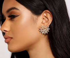 Francesca's Casey Clay Flower Metal Center Stud Earrings