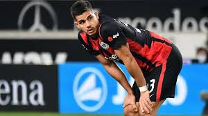 Silva играет с 2020 в айнтрахт франкфурт (франк.). Portugal Ohne Silva Ein Vorteil Fur Frankfurt Kicker