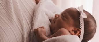Ini membuat kepala jadi panas dan menimbulkan keringat. Bayi Berkeringat Ketika Menyusu Guesehat