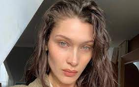 Полное имя — изабелла хаир хадид (англ. Bella Hadid Zavela Set Otkrovennym Dekolte Foto Video Korrespondent Net