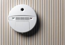 This carbon monoxide detector has a 10 year battery life and features a unique lcd electronic display. Carbon Monoxide Poisoning Prevention Act Of 2010