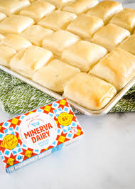 Texas roadhouse easter eggs san bread marketing how to plan desserts food tailgate desserts. Texas Roadhouse Rolls With Cinnamon Butter Recipe And Image Courtesy Of Dinners Dishes Desserts Minerva Dairy