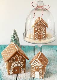 Snow Globe Gingerbread Houses Butter Hearts Sugar Noel Fetes Et Evenements Bonbons De Noel