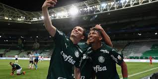 Santos will also be disputing the libertadores final for the fifth time, but will be seeking their fourth title. Palmeiras Vs Santos Hora Fecha Final De La Copa Libertadores 2020 Donde Ver Canal Online Copa Libertadores Futbolred