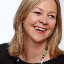 Evelyn Dickinson's Instagram, Twitter & Facebook