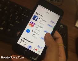 If you have trust issues, hit cancel and remove apps manually before returning to the update. Iphone Xr Update 13 Issues Phone Reviews News Opinions About Phone
