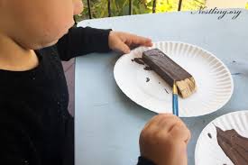 Kolbenflöte einfach und schnell die 7 besten bilder von kinder basteln holz | bird houses holz schneemänner mit kleinen kindern basteln youtube. Basteln Im Herbst Mit Kindern Igel Aus Holz Nestling