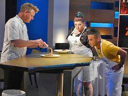 Each season, two teams of chefs compete for a job as head chef at a restaurant, while working in the kitchen of a restaurant set up in the television studio. Hell S Kitchen 19 S Producer On What Gordon Ramsay Does Off Camera Casting Editing And More Reality Blurred