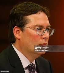 20 Photos & High Res Pictures