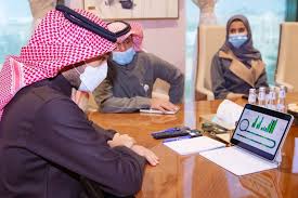 وخرج من التشكيل الحكومي وزير الداخلية ثامر العلي الصباح، ليحل محله أحمد منصور الأحمد الصباح، كما خرج من التشكيل الجديد وزير الصحة باسل الصباح، . X18xrra53gqfom