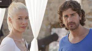 Il principe abusivo, regia di alessandro siani (2013) si accettano miracoli, regia di alessandro siani (2015) made in china napoletano, regia di simone schettino (2017) televisione. Il Principe Abusivo Stasera In Tv Alessandro Siani Per La Prima Volta Regista