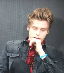 #luke hemmings #chris wood #jesse williams #michael b jordan #halsey #chris evans #zac efron #dylan o'brien #about me #it's safe to say i have a type. Luke Hemmings Gif Find On Gifer