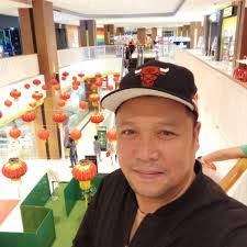 Jonathan Adriano's Instagram, Twitter & Facebook