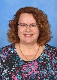 Amy Bent's Instagram, Twitter & Facebook