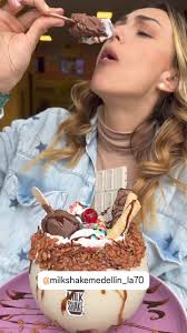 El mejor parche lo encuentras en @milkshakemedellin_la70 los esperamos 🫶,  Milkshake Bulevar la 70, Medellin , 📍Calle 43 # 69a-05 (Bulevar La 70),  Domicilios: Rappi o WhatsApp 3175380208, ⏰ 3:00pm a ...