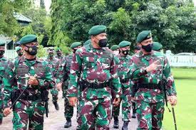 Eko sendiri ditunjuk menjadi kepala staf umum (kasum) tni menggantikan letjen tni ganip warsito. Pangdivif 2 Kostrad Dampingi Kunjungan Kerja Pangkostrad Letjen Tni Eko Margiyono Di Yonzipur 10 Kostrad Beritayudha Com