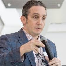 Alex Vaz's Instagram, Twitter & Facebook