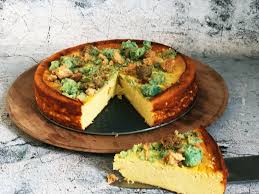 Eklige gehirn torte mit maden fur halloween evelyn im tortenland torten lebensmittel essen lebensmittel. Julius Backt Kasekuchen Ohne Boden Im Schimmellook