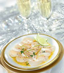 Carpaccio De Saint Jacques Au Fruit De La Passion Citron Vert Et Piment Recette Carpaccio Saint Jacques Recettes De Cuisine Carpaccio