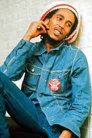 Bob marleys musik beeinflusste zahllose musiker und bis heute sind seine lieder und texte weltbekannt. Stars Die Zu Jung Gestorben Sind Unvergessen Bleiben Gala De