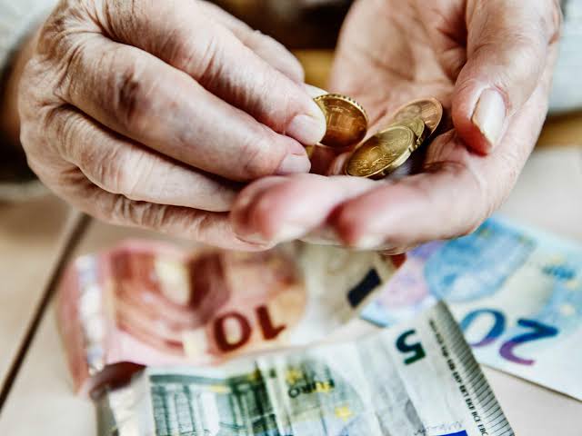 Rente mit 70 wird kommen – Rentenbeiträge steigen sonst drastisch |  agrarheute.com