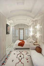 Decoration chambre a coucher marocainedécoration chambre adulte marocainedecoration platre marocain chambre a coucherchambre marocaine decorationchambre. Chambre A Coucher Blanche Touche Traditionnelle Riad Maroc Chambre Style Marocain Deco Marocaine Moderne Chambre Marocaine