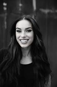 Carly Newsome's Instagram, Twitter & Facebook