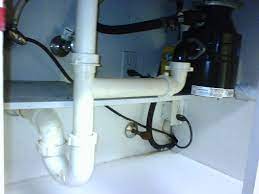 If there's a clog somewhere in the pipe, i'm not sure why running the disposal would make it drain, and also i would think it would have become completely stopped up. How Do You Drain A Garbage Disposal Home Improvement Stack Exchange