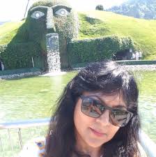 I have lived in the UAE all my life and today is the first time I am  visiting Dubai's iconic Burj Al Arab! The hotel was previously limited to  only guests but