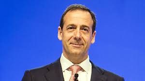 CaixaBank i Sabadell empenyen contra un canvi de rumb del Suprem