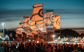 Visit festival foods in green bay and find a wide selection of groceries, liquor, convenient banking, dmv renewals and more. We Love Green This Parisian Event Shows The French Do Festivals Better Amuse