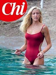 Il cast del film in onda questa sera su rai2. Le Foto In Costume Della Fidanzata Di Conte Olivia Paladino