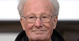 Tributes paid to Irish rugby legend Jack Kyle