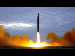 Pour la deuxième fois en moins d'un mois, la corée du nord a effectué un nouveau tir de missile en direction du japon, trois jours après l'adoption de nouvelles sanctions au conseil de. Coree Du Nord Un Nouveau Missile Survole Le Japon