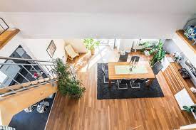 Die maisonette wohnung, adige, ideal für eine familie oder eine gruppe freunde, mit feinster einrichtung hat einen wohnraum, küchenzeile, schlafzimmer mit doppelbett. Moderne Maisonette Wohnung In Bester Lage Von Kaufbeuren Finest Immobilia