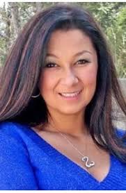 Michelle Lopez, Real Estate Agent