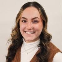 Karen Skop's Instagram, Twitter & Facebook