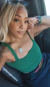 Skin just GLOWING !!🤭🤭🤭🤭 #therealjennilove #skincare #clearskin  #vitamine #birthdaycelebration