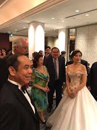 (born 6 october 1967) is a singaporean television actor and a contracted artiste under mediacorp. Actress Tracy Lee Marries Wealthy Businessman And Her Wedding Guestlist Is Just As Stunning News Collection