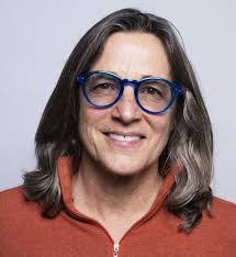 Lisa Raffin's Instagram, Twitter & Facebook