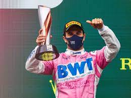 verso 2 ni su nombre conozco y ya quiero volver a encontrármelo a solas y en sus ojos de otoño dormir poco a poco olvidando las horas yo pretendo saber por qué extraña razón hoy sus ojos no ríen yo pretendo lograr con ternura y amor ver sus ojos felices. Checo Perez Sube Al Podio En El Gran Premio De Turquia Proceso