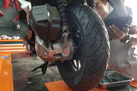 2 warna baru honda vario 150 2017, versi black matte pakai via warungasep.net. Berniat Upgrade Ban Segini Ukuran Maksimal Ban Honda Adv150 Gridoto Com