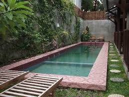 Venezia Garden Halaman Belakang Kolam