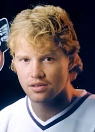 Player photos for the 1992-93 U. of New Brunswick at hockeydb.com