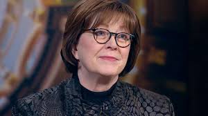 Ann Selzer's Instagram, Twitter & Facebook